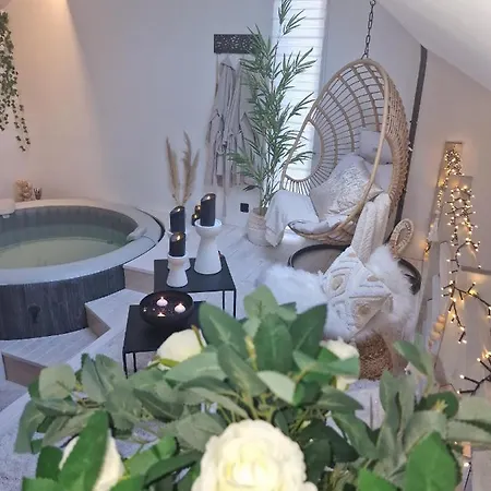 Lodge La Story *